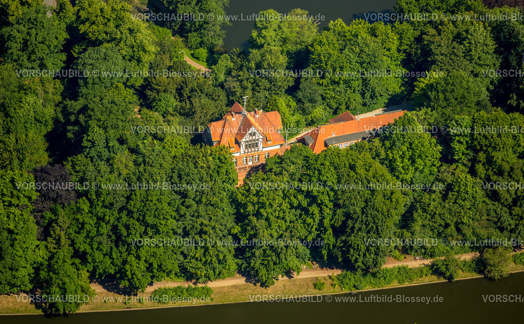 Luebeck15070225 | ehemalige Seefahrtsschule an der Wallstraße, Kanal Trave,  Lübeck, Lübecker Bucht, Hansestadt, Schleswig-Holstein, Deutschland