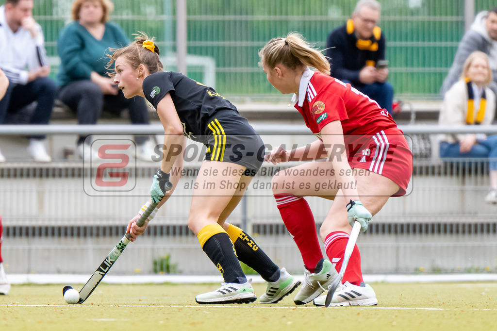 HK_20240407_100146 | 1. Bundesliga Hockey Damen Rot-Weiss Köln - Harvestehuder THC am 7.4.2024 Rot-Weiss Köln, Köln , Felicia Wiedermann ( Rot-Weiss Köln #30 )