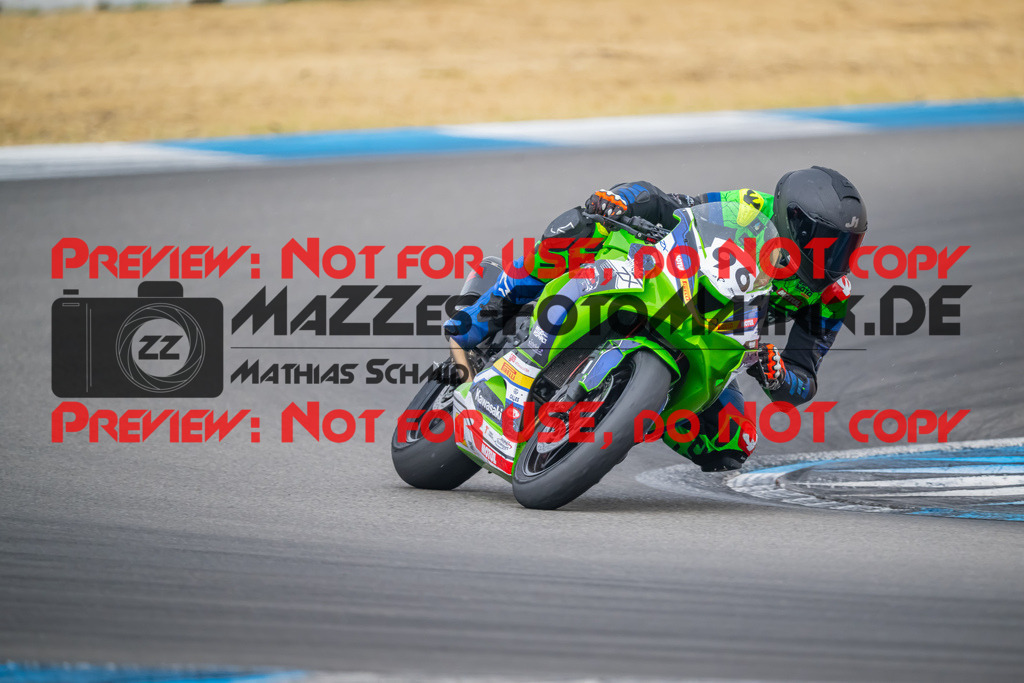 MaZZes-Fotomatrix-20260809-582070 | R1