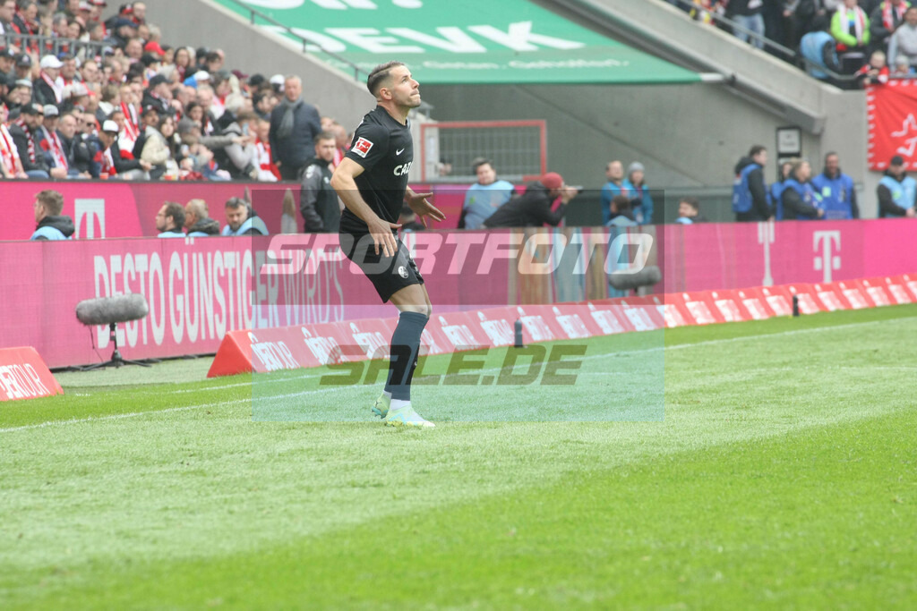 1. FC Köln - SC Freiburg | Christian Günter - © Sportfoto-Sale (MK) - Realisiert mit Pictrs.com