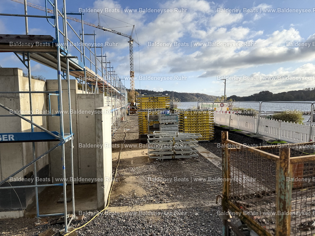 Bautagebuch - Regattatribüne Baldeneysee | Alle Nutzungsrechte vorbehalten. Jede Nutzung des Bildes bedarf einer gültigen Lizenz. Der Urheber- und Quellenhinweis „Foto: Cesar von Meissen / Baldeneysee.Ruhr“ ist bei jeder Veröffentlichung direkt am Bild anzubringen. Eine Weitergabe, Unterlizenzierung oder Weiterveräußerung an Dritte ist unzulässig. - Realisiert mit Pictrs.com