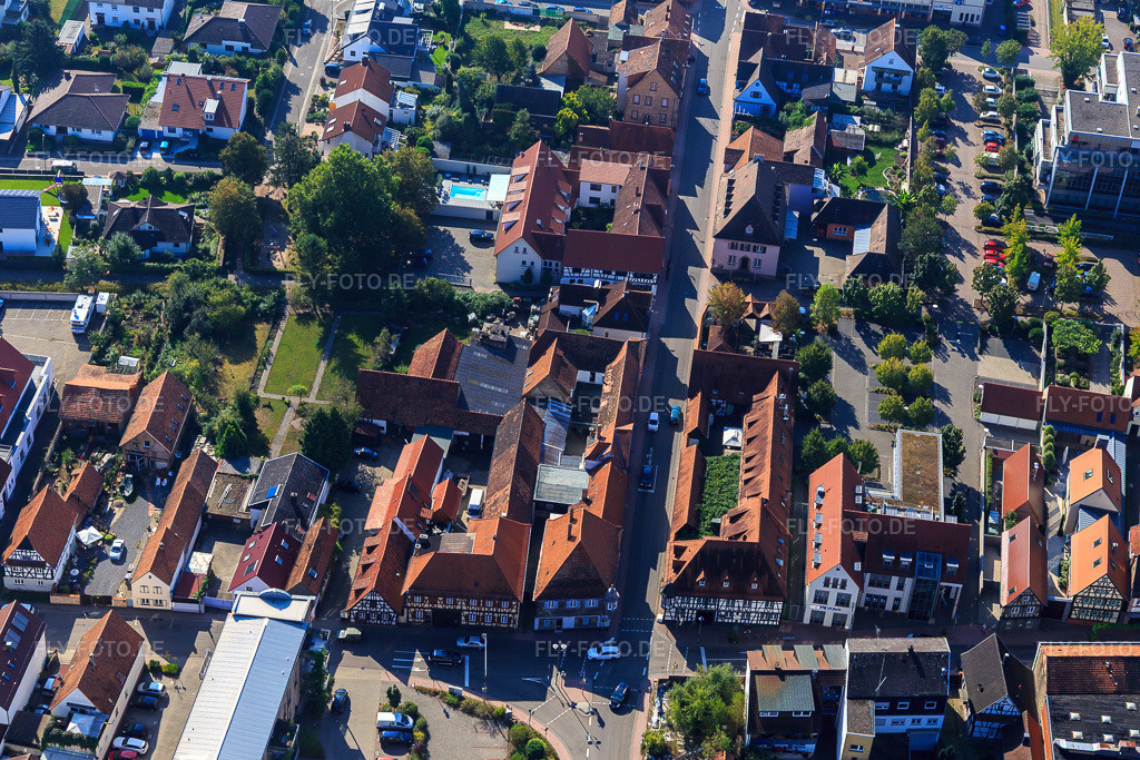 Luftbild: frankenhofpassage in Kandel im Bundesland Rheinland-Pfalz in Deutschland. Foto: IMG_094933.jpg vom 24.09.2016 durch Werner Riehm/FLY-FOTO.de