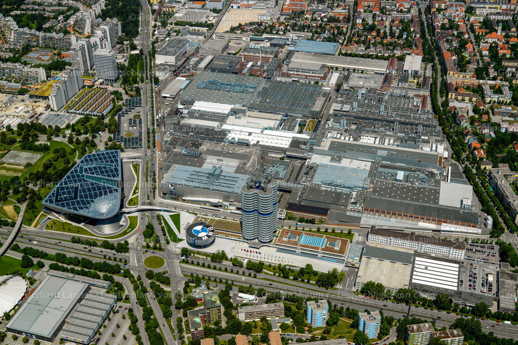 2810306 | BMW-Zentrale mit BMW-Welt und Museum in München