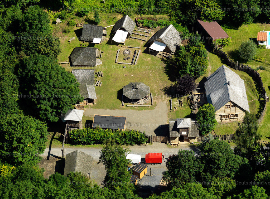 3205111 | freies keltendorf bei unterbreizbach