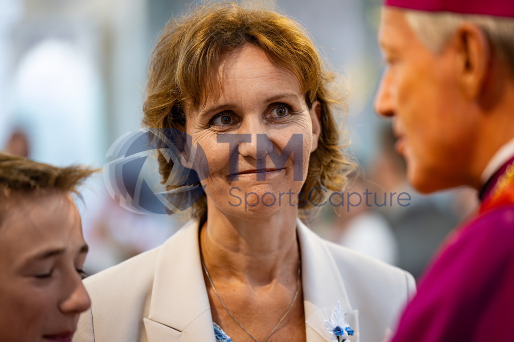 RR5M2317-Verbessert-RR | Firmung Dom Klagenfurt 8.6.24