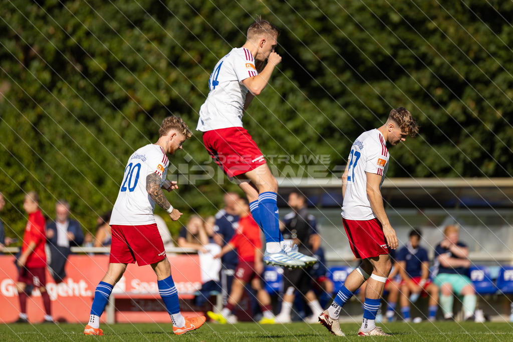 20250928_Picselweb-Fotografie_1R3_1227 | Spielszenen aus dem Spiel VfL Güldenstern Stade - Rotenburger SV. Ergebnis 0:3 - Realisiert mit Pictrs.com