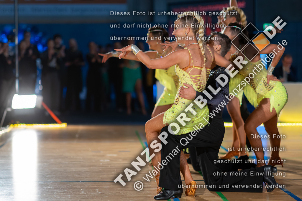 20260321-00886 | Hier finden Sie Tanz Bilder vom Latein und Standard Formationen tanzen. Sportbilder vom Tanzsport. Schöne Fotos und von Weltmeisterschaft, Europameisterschaft, Bundesliga, Regionalliga, Oberliga und Landesliga sowie von GOC Stuttgart, DanceComp, WM Bremen