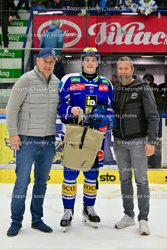 EC IDM WÄRMEPUMPEN VSV vs. MOSER MEDICAL GRAZ99ERS | Spieler des Abends Auto Mayerhofer, #43 Julian Raspotnig EC VSV, EC IDM WÄRMEPUMPEN VSV vs. MOSER MEDICAL GRAZ99ERS, EC IDM WÄRMEPUMPEN VSV vs. MOSER MEDICAL GRAZ99ERS am 17.03.2026 in Villach (Stadthalle Villach), Austria, (Photo by Bernd Stefan)