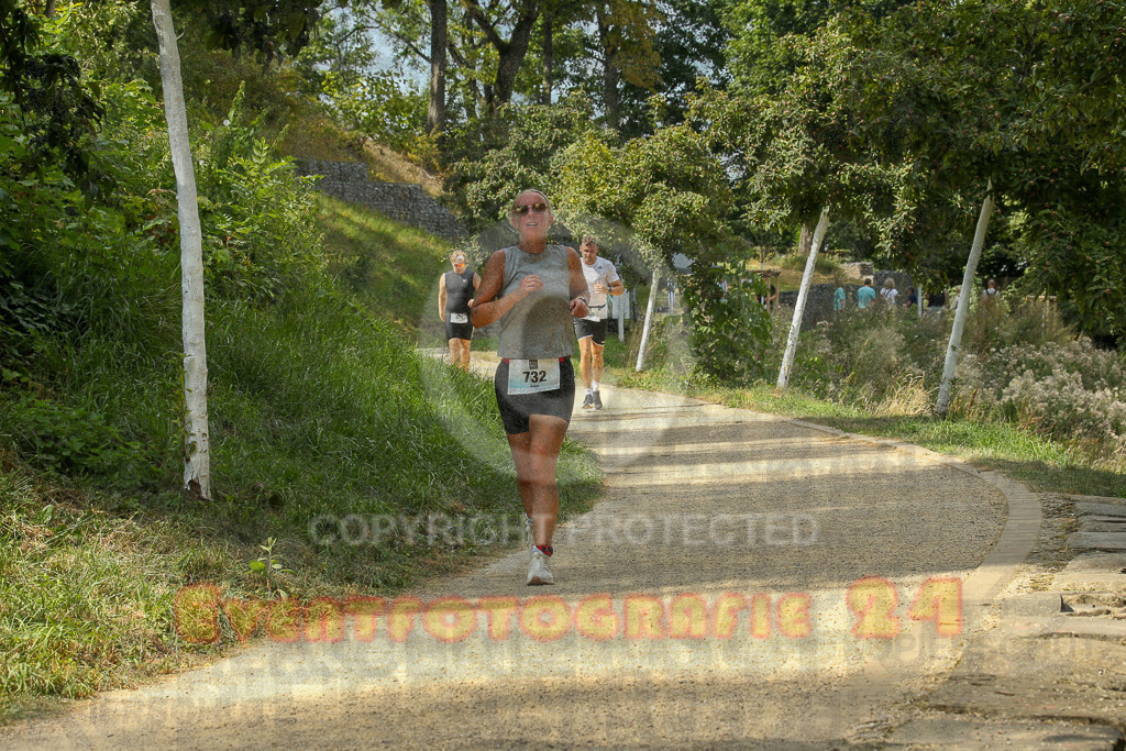 250824_1511_EX1_8629 | Sportfotografie im Rhein-Sieg Kreis, Köln, Bonn, NRW, Rheinland Pfalz, Hessen, etc. Unser Tätigkeitsfeld umfasst den Laufsport vom Volkslauf über den Marathon, Duathlon, Triathon bis zum Ultralauf wie Kölnpfad Ultra oder Schindertrail.