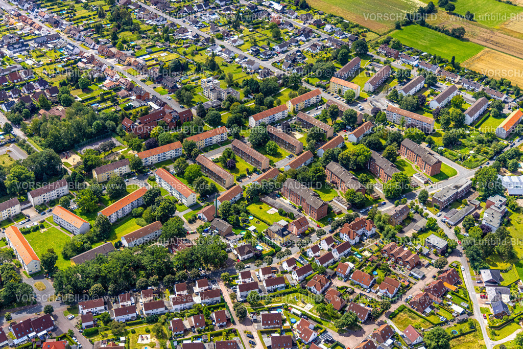 Hamm240706166 | Luftbild, Reihenhaus-Mietshäuser Wohnsiedlung Kurt-Schumacher-Straße, Theodor-Heuss-Straße und Herringer Heide, Stadtbezirk Herringen, Hamm, Ruhrgebiet, Nordrhein-Westfalen, Deutschland