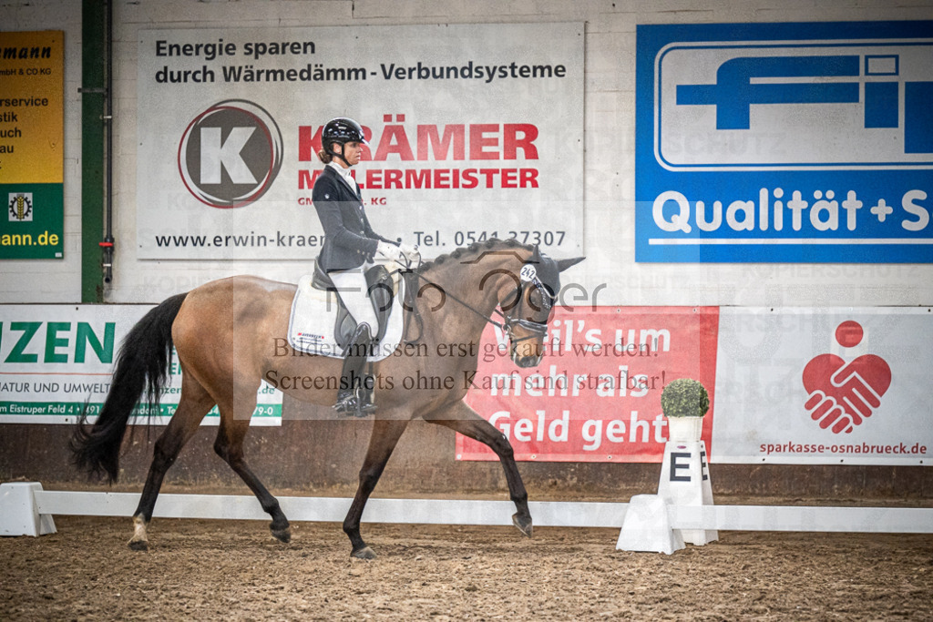 DOS_0812 | Entdecke hochwertige Reitturnierfotos von Foto Oger. Professionell, emotional und authentisch – jetzt Lieblingsmomente im Shop bestellen.Deutschlandweite Turnierfotografie. - Realisiert mit Pictrs.com