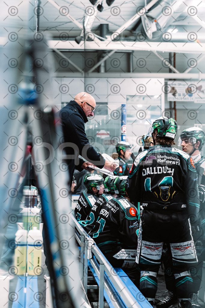 Alligators_vs_Fuessen_26.10.2025-066 | Höchstadt Alligators Fotogalerie: Eishockey-Action aus Franken. Professionelle Spielfotos, Portraits & Stadionbilder zum Download. Jetzt entdecken! - Realisiert mit Pictrs.com