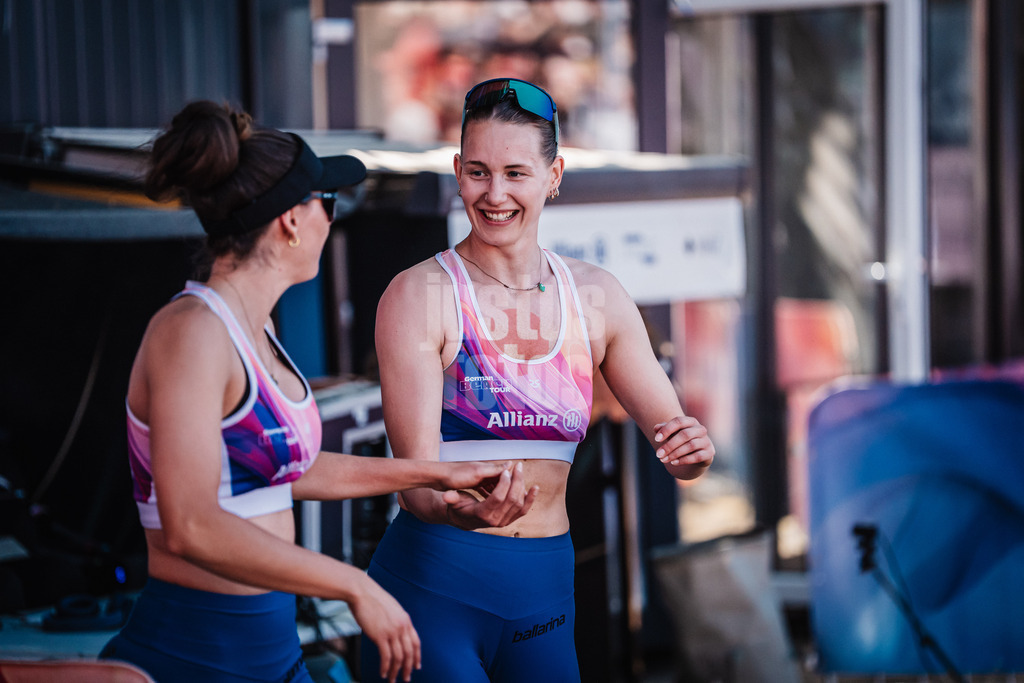 Beachvolleyball | Frauen | Allianz German Beach Tour 2025 | Tourstop Düsseldorf | 11.05.2025 | v.l. Lisa Kotzan und Tabea Schwarz