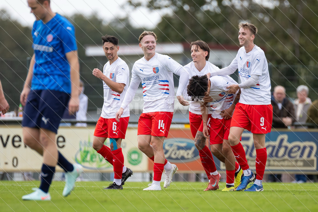 20251004_Picselweb-Fotografie_1R3_3682_web | Bezirkspokal Viertelfinale, SV Ahlerstedt/Ottendorf - SV Drochtersen/Assel II, Ergebnis 0:3. Foto: Jörg Struwe - picselweb.de - Realisiert mit Pictrs.com