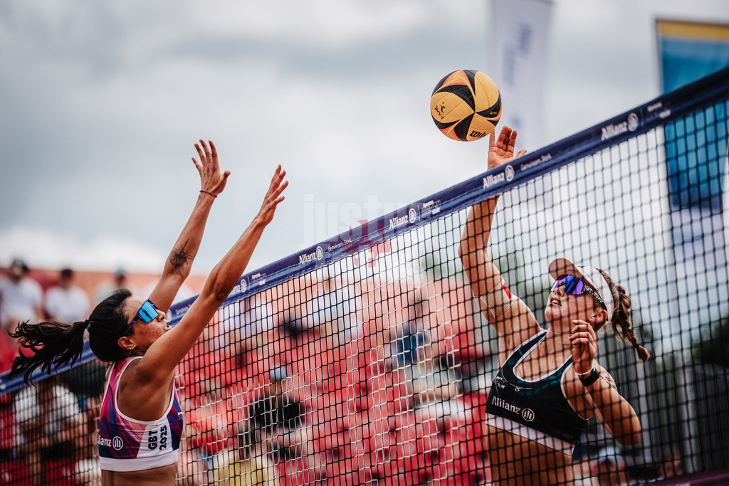 Beachvolleyball | Frauen | Allianz German Beach Tour 2025 | Tourstop München | 04.07.2025 | Lea Kunst beim Angriff