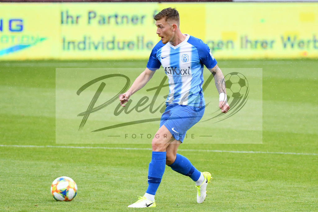SVMFCH20200606_0019 | Fussball, Herren: Nico Andermatt (SV Meppen) in Aktion, am Ball, Einzelaktion bei dem Spiel der 3. Liga zwischen SV Meppen und FC Hansa Rostock in der Haensch-Arena am 06.06.2020 in Meppen, Deutschland.DFB / DFL REGULATIONS PROHIBIT ANY USE OF PHOTOGRAPHS AS IMAGE SEQUENCES AND/OR QUASI-VIDEO. - Realisiert mit Pictrs.com
