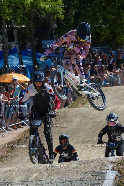 DM_BMX_Race_2025-06495 | Fotogalerie von Thomas Dettweiler mit Eventbildern und lizenzfreien Fotos. Perfekt als Wandbild, für Büro, Website oder private Nutzung. - Realisiert mit Pictrs.com