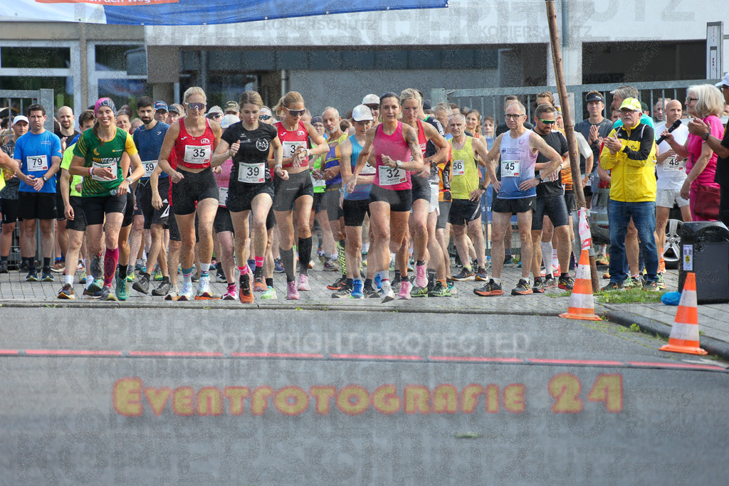 250801_1800_EX1_6241 | Sportfotografie im Rhein-Sieg Kreis, Köln, Bonn, NRW, Rheinland Pfalz, Hessen, etc. Unser Tätigkeitsfeld umfasst den Laufsport vom Volkslauf über den Marathon, Duathlon, Triathon bis zum Ultralauf wie Kölnpfad Ultra oder Schindertrail.
