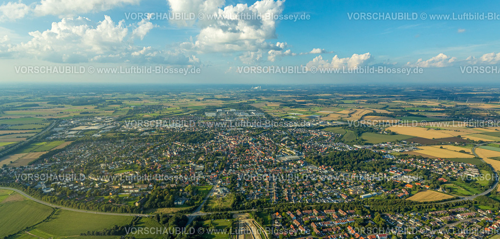 Werl230807151-2 | Luftbild, Ortsansicht mit Fernsicht und Wolken, Werl, Werl-Unnaer Börde, Nordrhein-Westfalen, Deutschland
