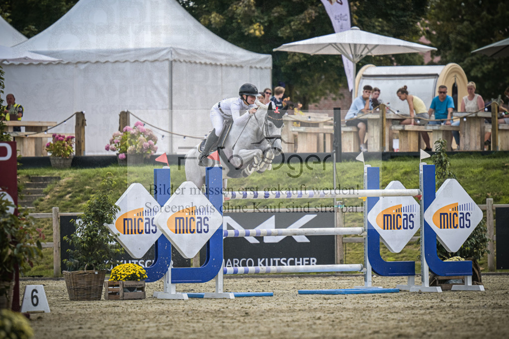 DOS_2474 | Entdecke hochwertige Reitturnierfotos von Foto Oger. Professionell, emotional und authentisch – jetzt Lieblingsmomente im Shop bestellen.Deutschlandweite Turnierfotografie. - Realisiert mit Pictrs.com