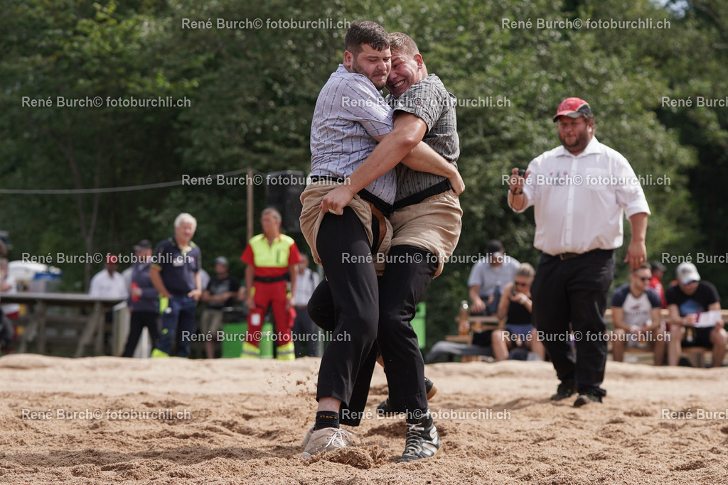 DSC09480-2 | René Burch leidenschaftlicher Fotograf aus Kerns in Obwalden.  Hier finden sie Sport, Landschaft und Natur Fotografie.
 - Realisiert mit Pictrs.com