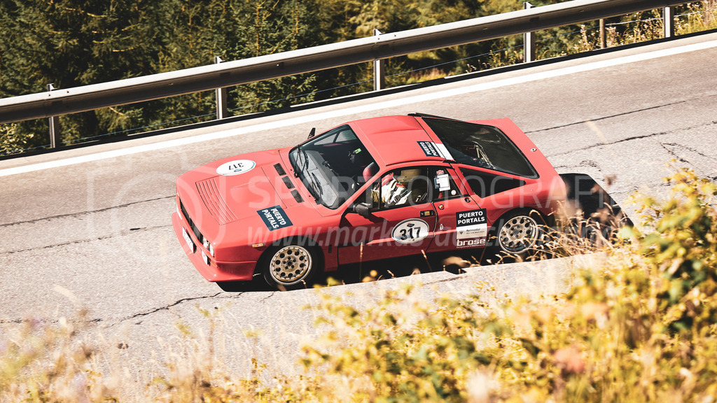 19. Arosa ClassicCar 2023 - 1. September 2023 | 19. Arosa ClassicCar 2023
Arosa, Schweiz
Krähenbühl Rolf aus Zug mit der Startnummer 317 in einem Lancia Rally 037 Stradale, Jahrgang 1982, in der Klasse Sport Trophy.
@arosaclassiccar, @arosa.official, #arosaclassiccar, #arosa, #76curves, #classiccar
Bild: Sportfotografie Markus Aeschimann | www.markus-aeschimann.ch - Realisiert mit Pictrs.com