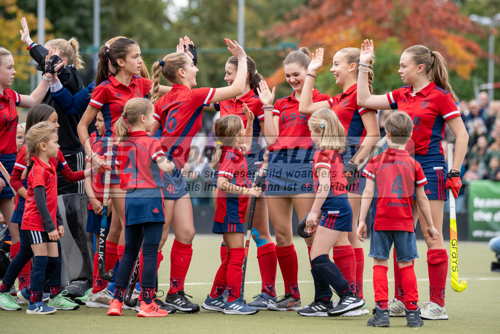 SFE_20231022_0024 | Deutsche Meisterschaft Weibliche U16 Finale Uhlenhorst Mülheim - Düsseldorfer HC am 22.10.2023 in Köln (Düsseldorfer Hockeyclub 1905 e.V.), Photo: Stephan Fehrmann 2023 (Sports-Gallery)