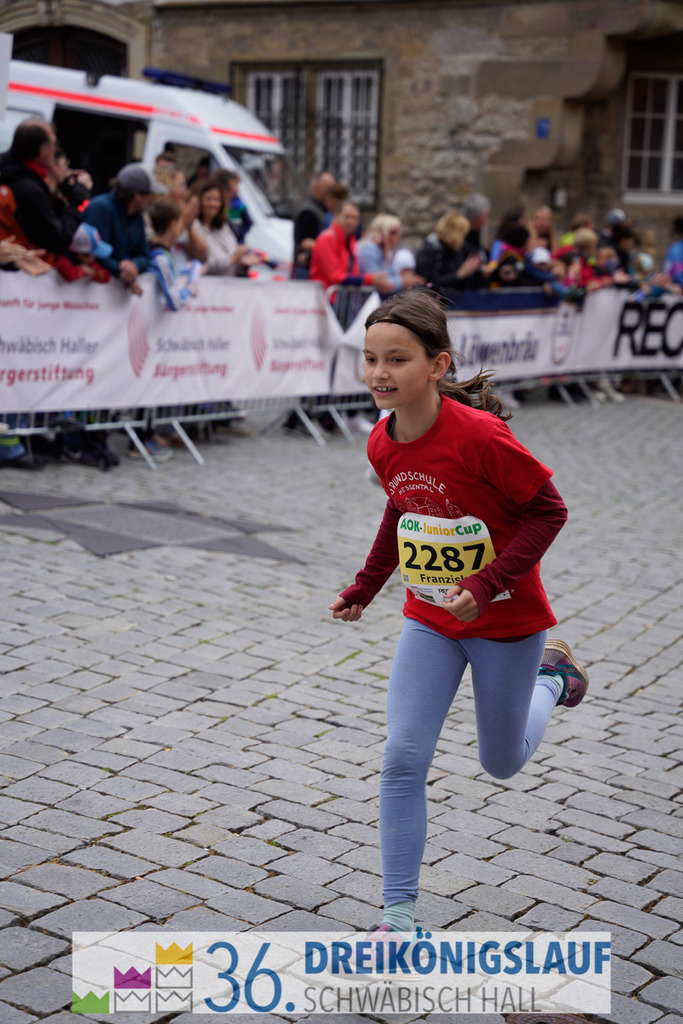 AOK Junior Cup 400m | 3Königslauf 2022 AOK Junior Cup 400m - Realisiert mit Pictrs.com