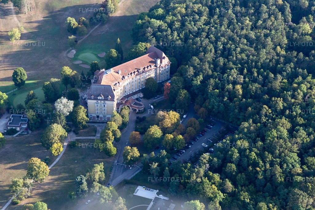 Vue aérienne: Club Med Vittel Hermitage à Vittel dans le département Vosges, France. Photo: IMG_118463.jpg prise le 16/09/2019 par Werner Riehm/FLY-FOTO.eu – Résolution de l'original: 5472 x 3648 px