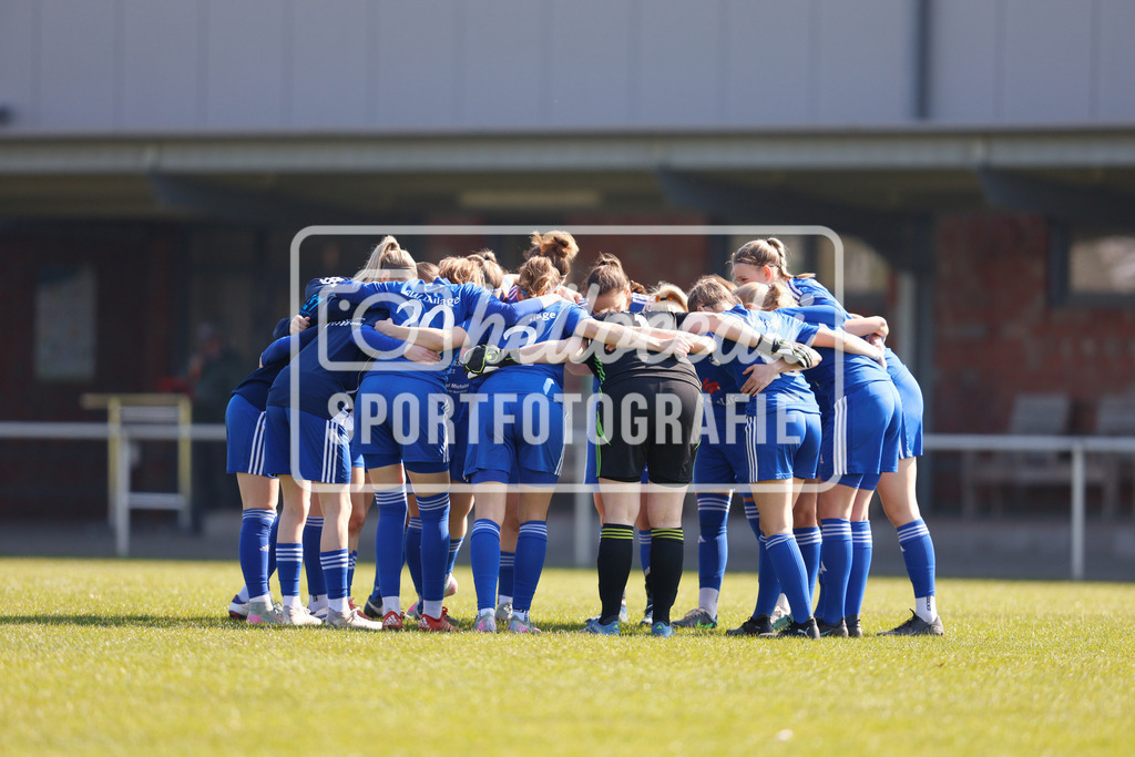 Fußball I Frauen I Saison 2025-2026 I Oberliga Niedersachsen I 17. Spieltag I TuS Lutten - BW Hollage-11 | realhellocedii - Realisiert mit Pictrs.com