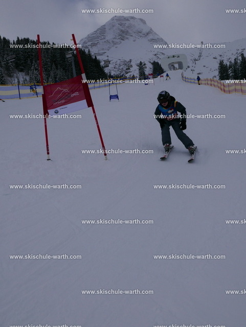 Cornelius (5) | Photos von der Skischule Warth - Realisiert mit Pictrs.com