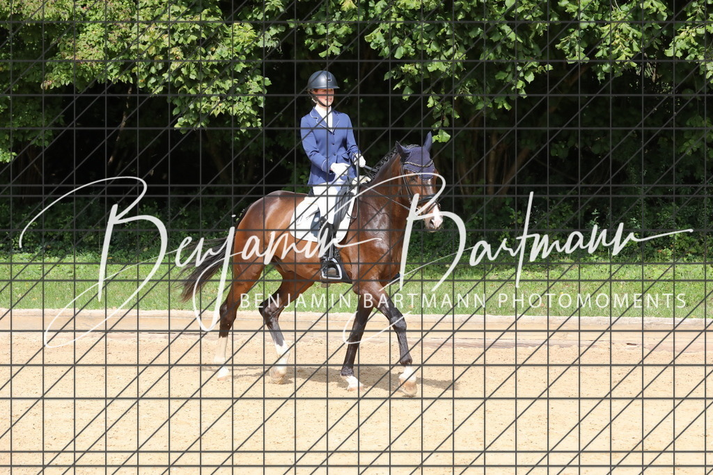 AZ2A2320 | Benjamin Bartmann Photomoments