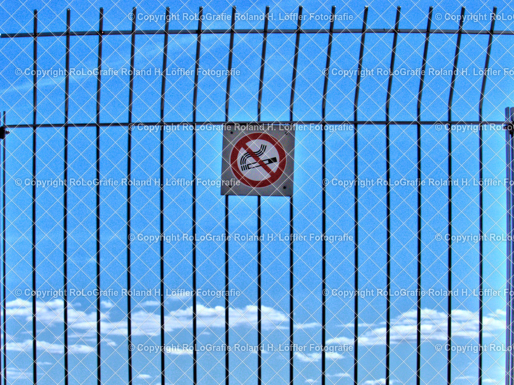 Dont-smoke | Senkrechte Geometrie - Realisiert mit Pictrs.com