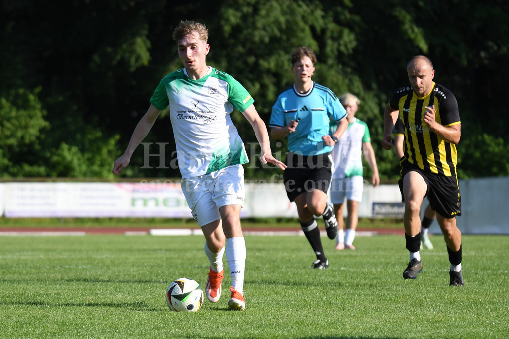 SpVgg GW Deggendorf : TSV Oberschneiding | Testspiel 20.06.2026Marlon Limmer (SpVgg GW Deggendorf #21) - Realisiert mit Pictrs.com