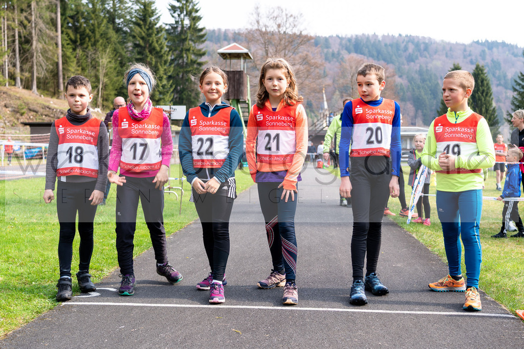 Eröffnungs-Cross Scheibe-Alsbach | werk2-photographie oder werk2 ist ein Fotograf in 98724 Neuhaus am Rennweg (Neuhaus/Rwg.) Thüringen für Eventfotografie, Hochzeiten, Sportereignisse oder Sportevents und ist auch mal für den FineArt-Print unterwegs auf der Suche nach dem besten Licht.