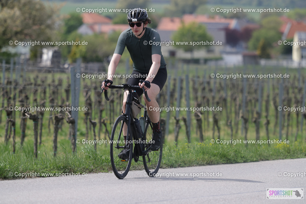 368A5854 | Neusiedlersee Radmarathon 2026@sportshot_your_pictrs #yourpictures#roadtowm2029 #nrm #neusiedlerseeradmarathon #neusiedlersee #neusiedlerseetourismus #burgenland #mörbisch #nrm26 #burgenlandtourismus #voglundco #poweredbyburgenlandtourismus #radsport #rad #marathon #ucigranfondo #visitburgenland #ucigranfondoworldseries