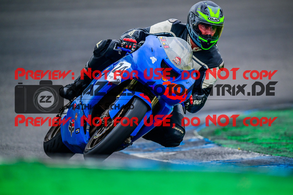 MaZZes_FotoMatrix_240614_6007705_4514 | ROT