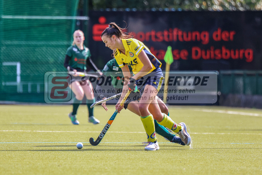 Raffelberg-Braunschweig-23 | Maria Julia Lagocki (Eintracht Braunschweig #21), Club Raffelberg - Eintracht Braunschweig am 17.9.2022 in der Hockeyanlage Club Raffelberg, Duisburg