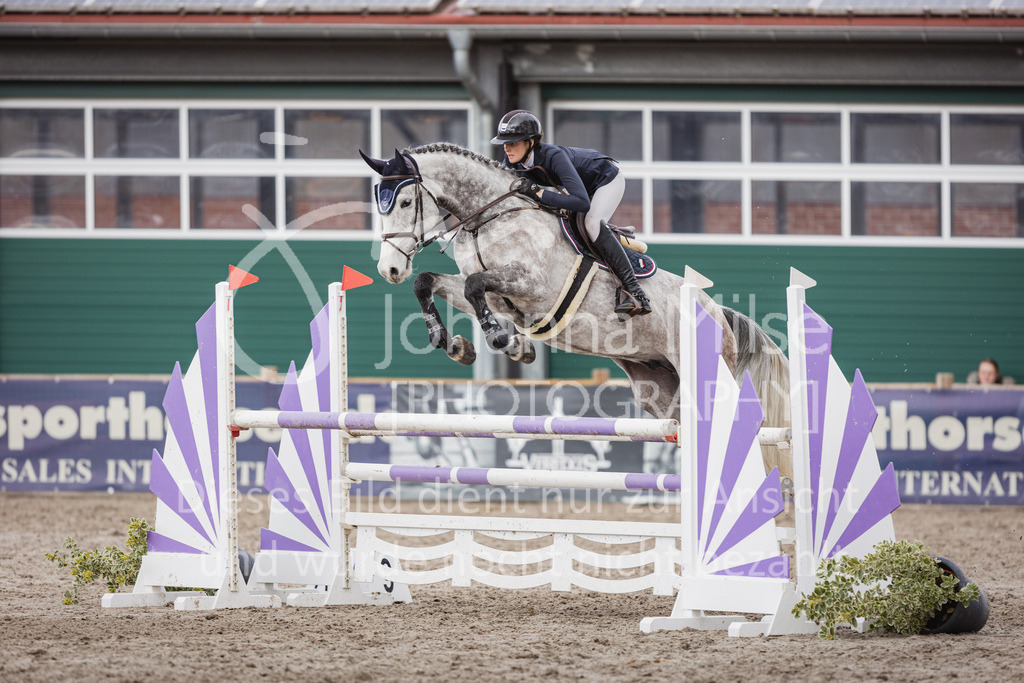 230411_Mühlen_03SprPf-L-408 | Deine schönsten Turniermomente als professionelle Fotos! Entdecke hochwertige Pferdesport-Fotografie im Online-Shop. Jetzt Fotos finden & bestellen!