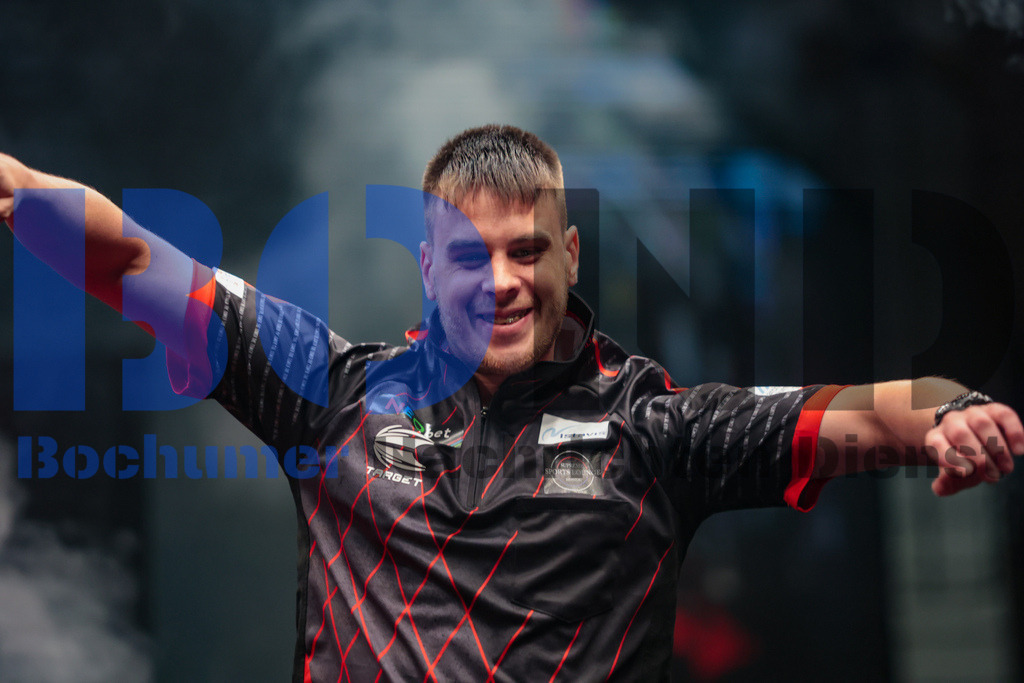 PDC European Darts Open 2024 | {headline}(Foto: Sebastian Sendlak / BOND) - Realisiert mit Pictrs.com