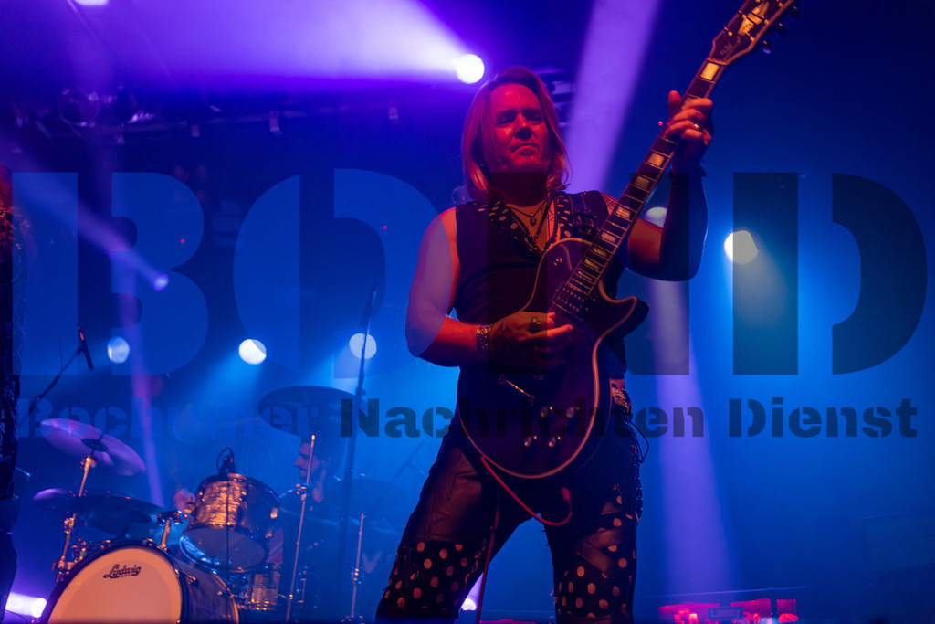 SES_NURDIO20250102-8 | bond - Realisiert mit Pictrs.com