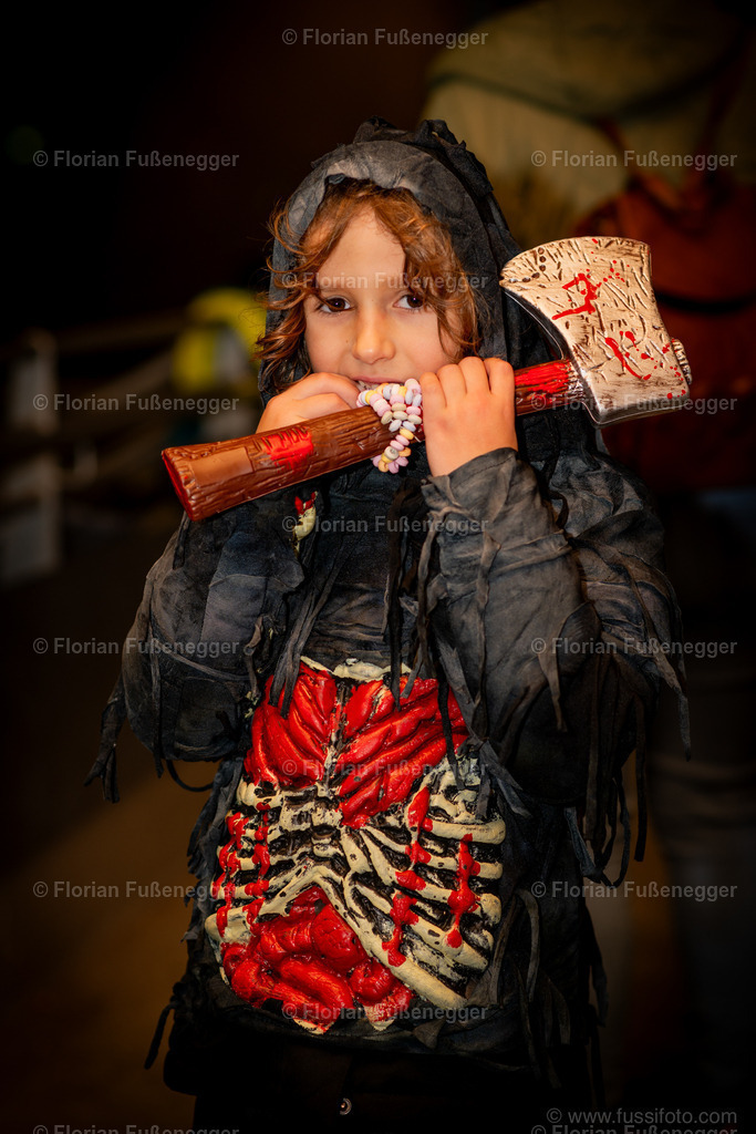 Halloween-36 | "Fussifoto.com – Ihr Ansprechpartner für hochwertige Fotografie! Entdecken Sie kreative Bilder und professionelle Dienstleistungen. Kontaktieren Sie uns für Ihre Projekte!"