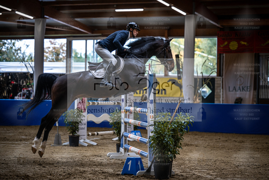 DOS_0567 | Entdecke hochwertige Reitturnierfotos von Foto Oger. Professionell, emotional und authentisch – jetzt Lieblingsmomente im Shop bestellen. - Realisiert mit Pictrs.com