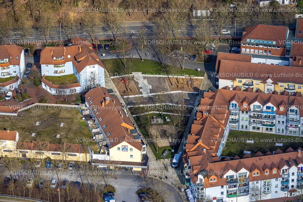 Froendenberg230214568 | Luftbild, Bruayplatz, Aldi Supermarkt, Wohnhäuser und rote Dächer, Winschoter Straße, Fröndenberg, Ruhrgebiet, Nordrhein-Westfalen, Deutschland