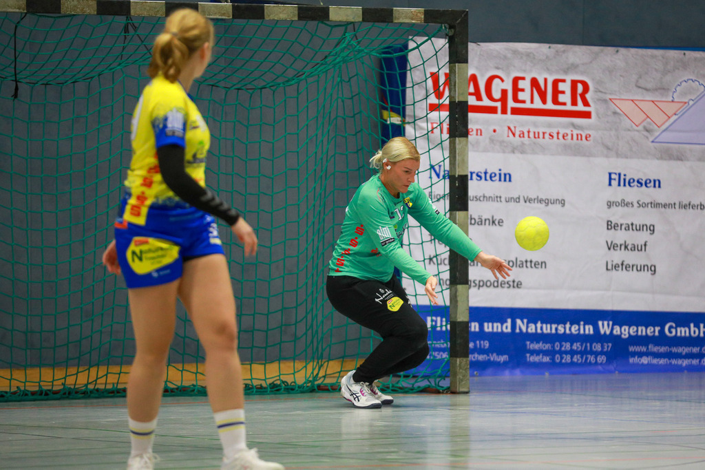 SVN_TvVoerde_021124_061 | Bildergalerie von Sport-Ereignissen aber auch von weiteren spannenden Dingen - nicht nur vom Niederrhein. In Anlehnung an den bekannten Spruch von Hanns Dieter Hüsch heißt das Motto: "Niederrhein ist überall".  - Realisiert mit Pictrs.com