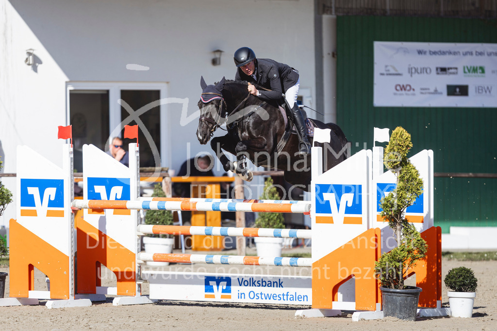 260402_Fruehlingsfest_M1-Spr-756 | Deine schönsten Turniermomente als professionelle Fotos! Entdecke hochwertige Pferdesport-Fotografie im Online-Shop. Jetzt Fotos finden & bestellen!