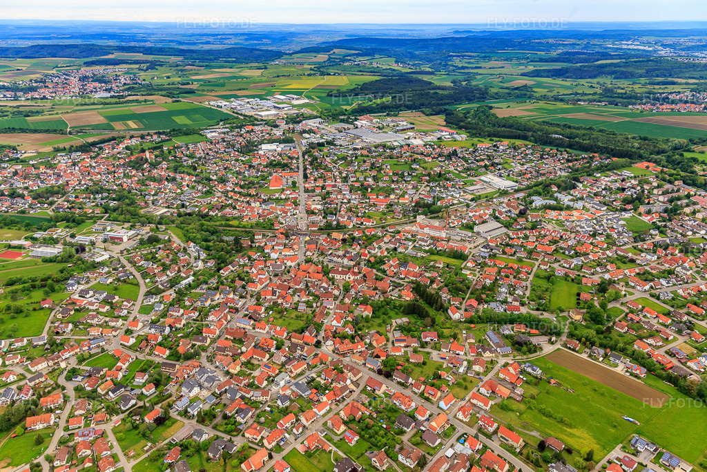 Luftbild: Stadtübersicht von Süden im Ortsteil Steinhofen in Bisingen im Bundesland Baden-Württemberg in Deutschland. Foto: IMG_114655.jpg vom 31.05.2019 durch Werner Riehm/FLY-FOTO.de