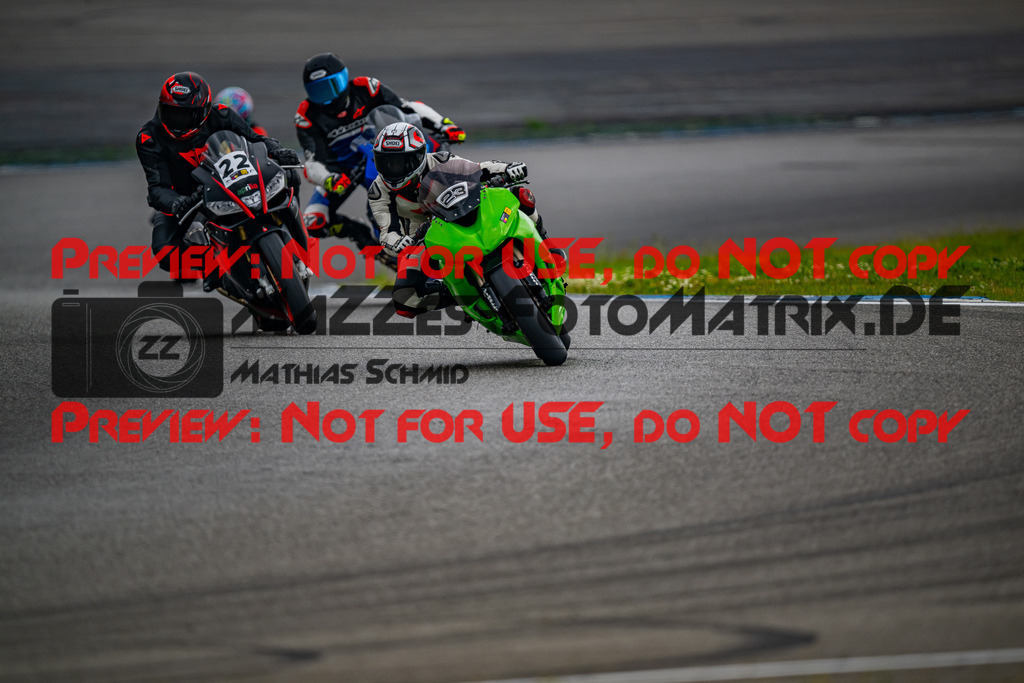 MaZZes_FotoMatrix_240701_6007705_7603 | GELB