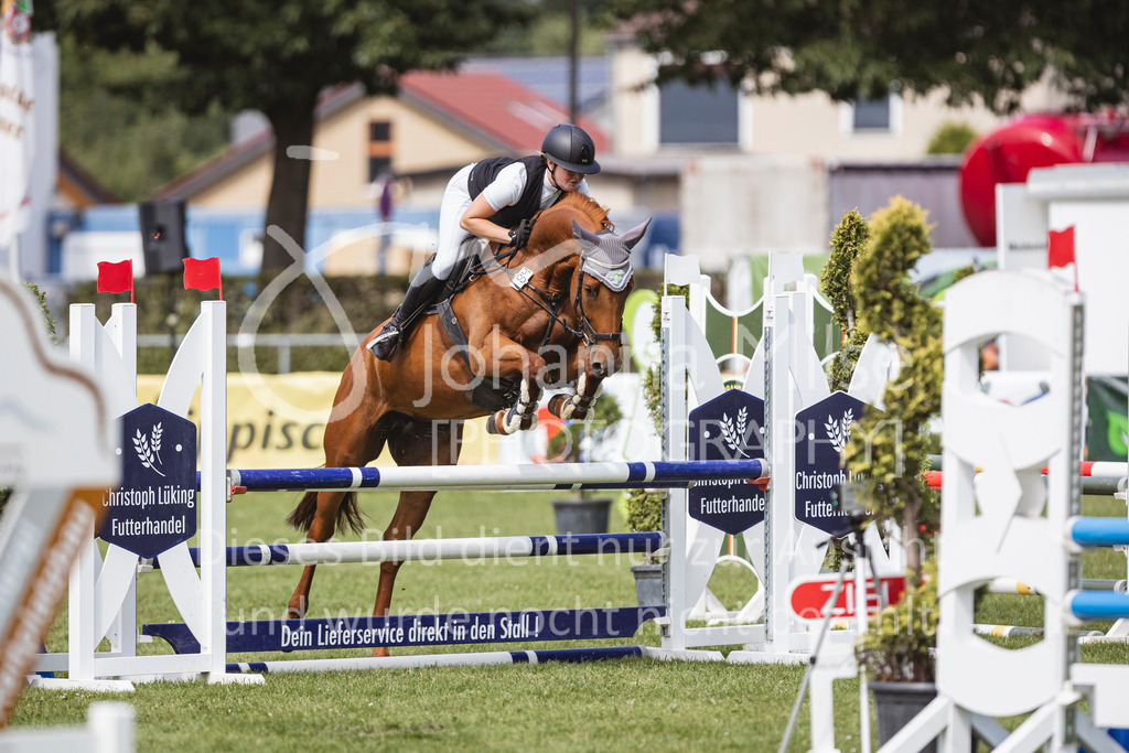 240719_LC_SprPf-A2-209 | Deine schönsten Turniermomente als professionelle Fotos! Entdecke hochwertige Pferdesport-Fotografie im Online-Shop. Jetzt Fotos finden & bestellen!