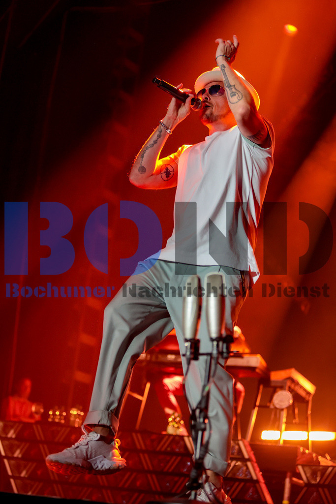 Zeltfestival Ruhr 2024 - Jan Delay  {date} -  | {headline}(Foto: Sebastian Sendlak / BOND) - Realisiert mit Pictrs.com